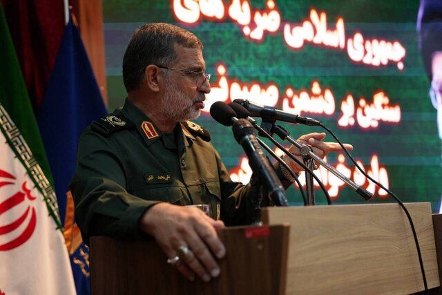 سردار نائینی: ما برای اجتناب از جنگ و امنیت پایدار، دائما ظرفیت بازدارندگی را افزایش می دهیم