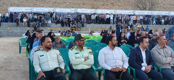 شکوفایی طعم و فرهنگ در سامان؛ دومین جشنواره بادام و گردو 
