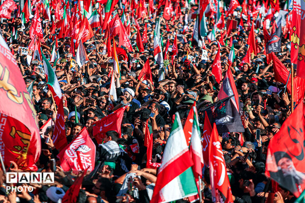 تشییع پیکر رهبر شهید انقلاب در مشهد مقدس-۲