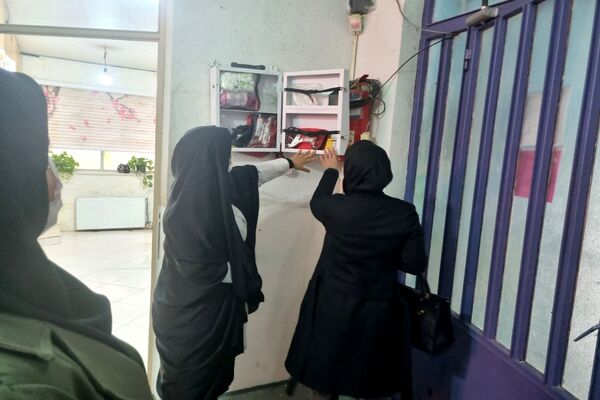 بازدید از وضعیت بهداشت و پایگاه‌های تغذیه سالم مدارس پاکدشت 