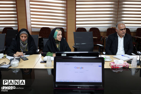 جلسه هماهنگی و هم افزایی بین دبیرخانه کمیسیون تخصصی توسعه آموزش عمومی قرآن کشور و معاونت آموزش متوسطه