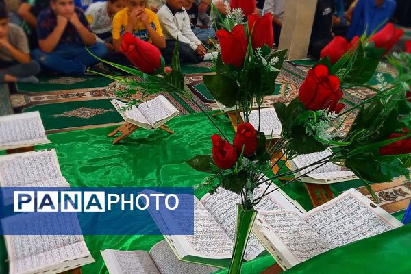 محفل انس با قرآن و آیین تجلیل از دانش‌آموزان برتر مسابقات قرآن در شهرستان باشت