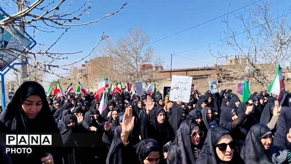 تشییع پیکر شهیده نگار میر دوست در شهر خرو