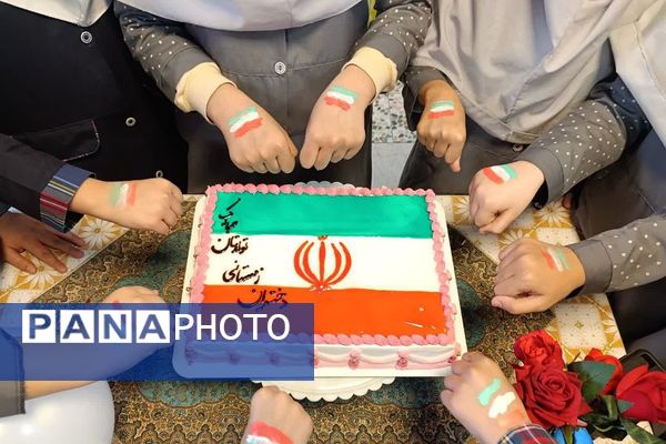 جشن انقلاب در ناحیه دو شهرری با حضور معاون پرورشی و فرهنگی شهرستانهای استان تهران 