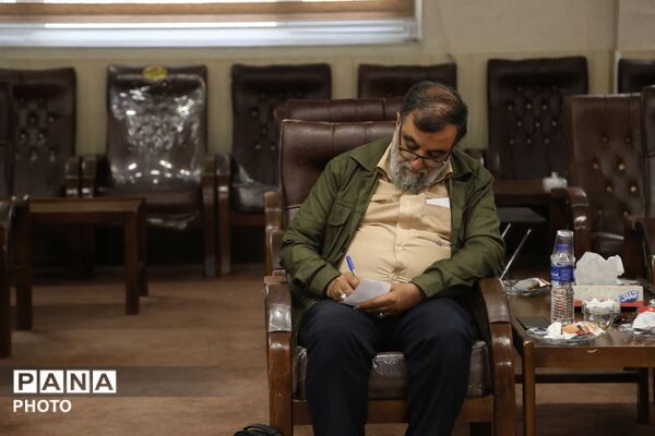 نشست هماهنگی برگزاری تجمعات شبانه «ملت مبعوث» در همدان 