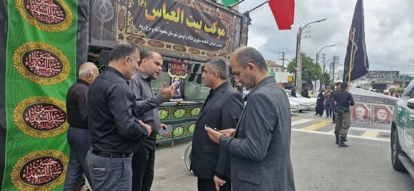 دسته‌روی بسیجیان عزادار حسینی در محمودآباد