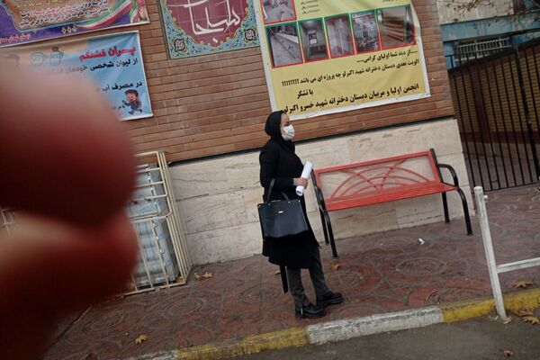 بازدید از وضعیت بهداشت و پایگاه‌های تغذیه سالم مدارس پاکدشت 