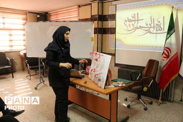 طرح "همیار معلم" با داوری تخصصی در فیروزکوه کلید خورد