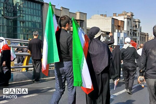 روایت عشق و وفاداری در بدرقه شهدا