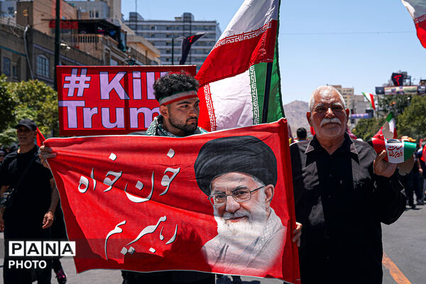 تشییع پیکر رهبر شهید انقلاب در مشهد مقدس-۳