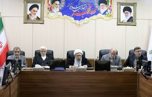 تاکید رئیس مجمع تشخیص مصلحت نظام بر اهتمام دولت در تامین اقلام معیشتی و مایحتاج مردم