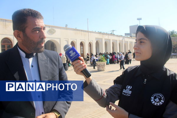 بازارچه حمایت از کسب کار دانش‌آموزان دبستان کیهان بوشهر 