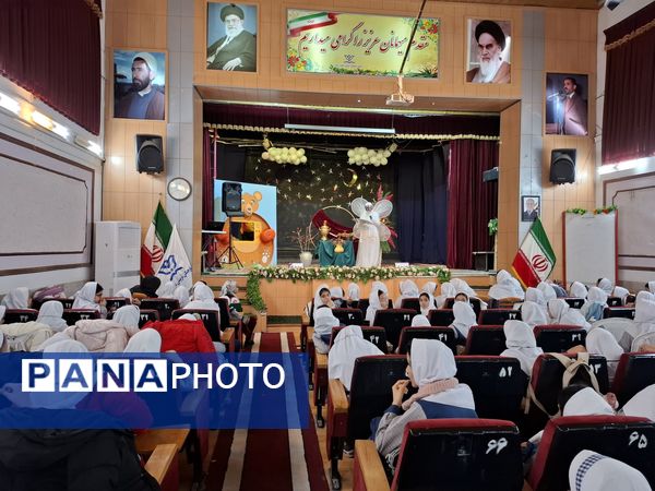 جشن یلدا ۱۴۰۴ در مدرسه ۱۷ شهریور شهرستان بجنورد 