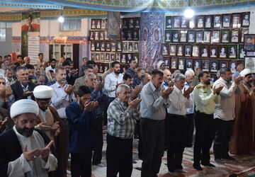 طنین وحدت و بصیرت در نماز جمعه فارسان