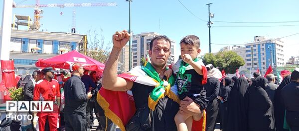 بغض گلوگیر ملت در آخرین دیدار با امام شهید