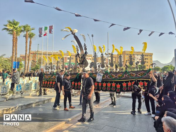 گلستان شهدا میزبان کاروان تاسوعای حسینی شد