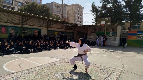 المپیاد ورزشی درون مدرسه ای در دبیرستان پیرایش یک
