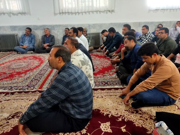 اولین جلسه انجمن اولیا در دبیرستان فیاض 