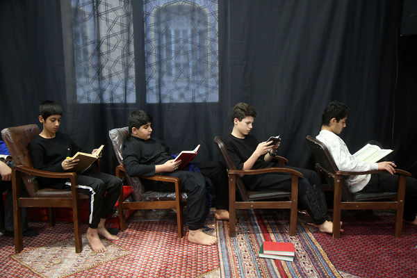 اعتکاف خادمان نوجوان حرم حضرت معصومه(س)