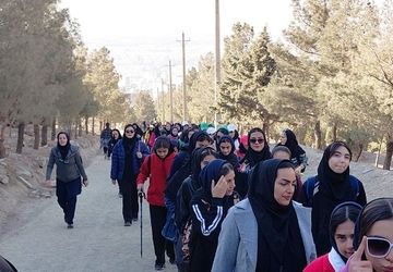 همایش کوهپیمایی دانش‌آموزان البرزی