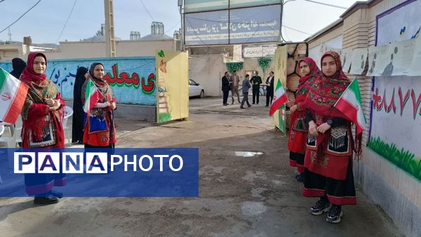 جشن باشکوه و پرشور ایرانمون در آموزشگاه دخترانه فاطمیه شهر کلات 