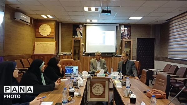 تجلیل از برگزیدگان مسابقات فرهنگی و هنری و پرسش مهر ریاست جمهوری منطقه ۱۶ شهر تهران
