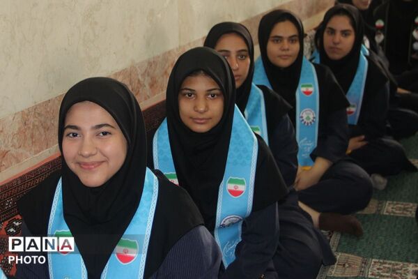 چهارشنبه‌های امام رضایی در دبیرستان بنت‌الهدی بهارستان دو