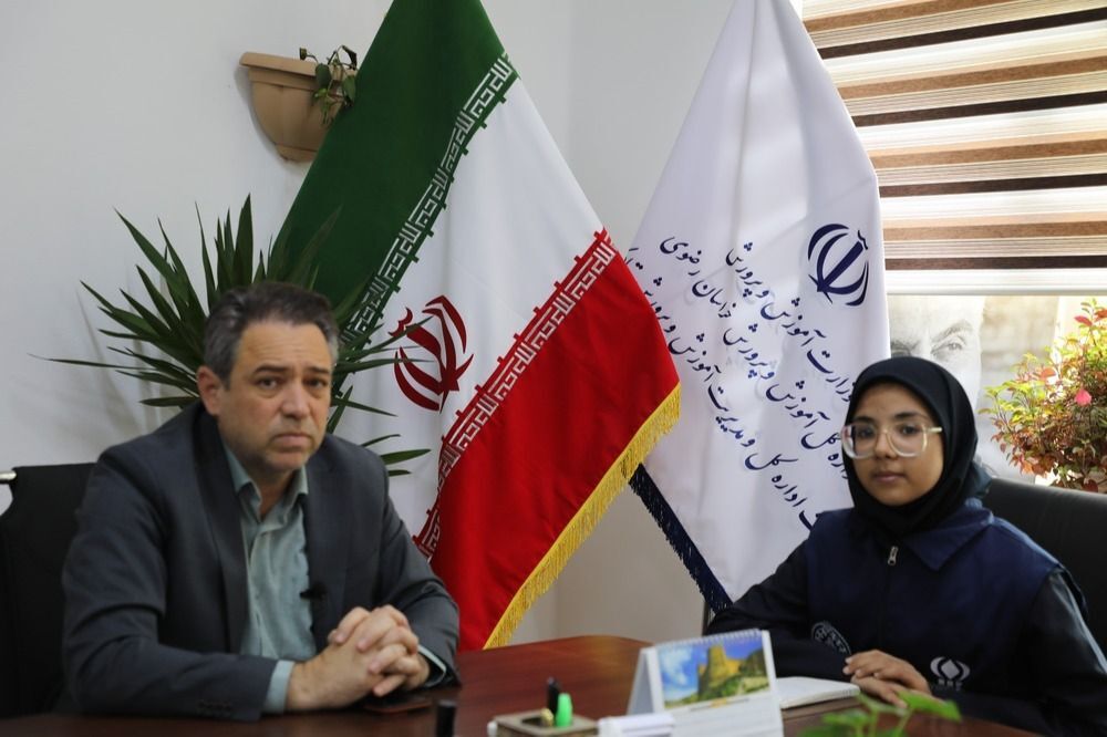 آموزش‌وپرورش تبادکان پیشگام ترویج فرهنگ ایثار و قدردانی از شهدا است