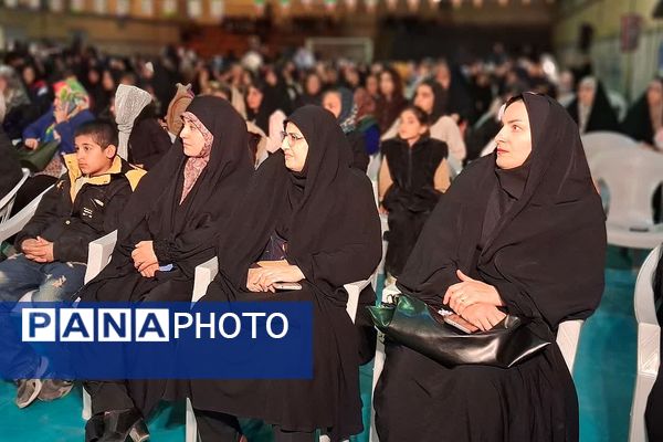 برگزاری برنامه میدان انقلاب بمناسبت دهه فجر در شهرستان باشت