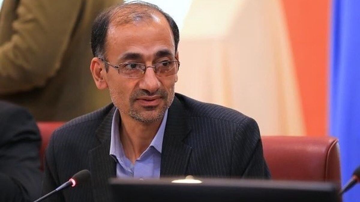 طرح توسعه کارخانه‌های کاشی و سرامیک در یزد متوقف شده است