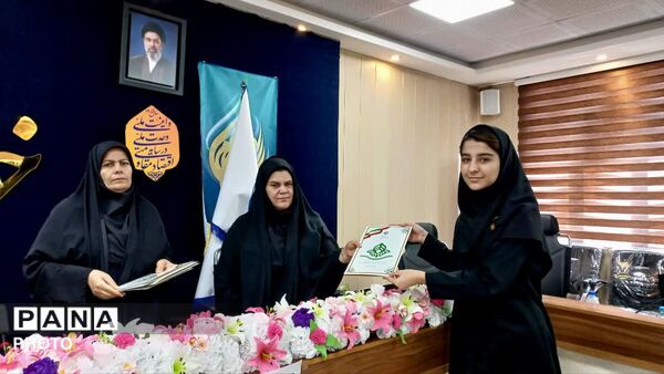 نشست برخط اختتامیه دوازدهمین دوره مجلس دانش آموزی کشور در خوزستان
