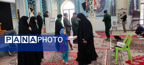 تقدیر از فرماندهان خواهر و برادر بسیجی شیروان