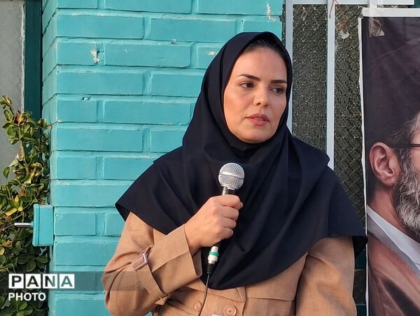 هم اندیشی خانواده و مدرسه در جلسه اولیا و مربیان