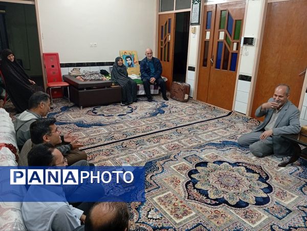 تکریم و بزرگداشت مادر و همسر شهید نورانی توسط کادر دبیرستان میثاق