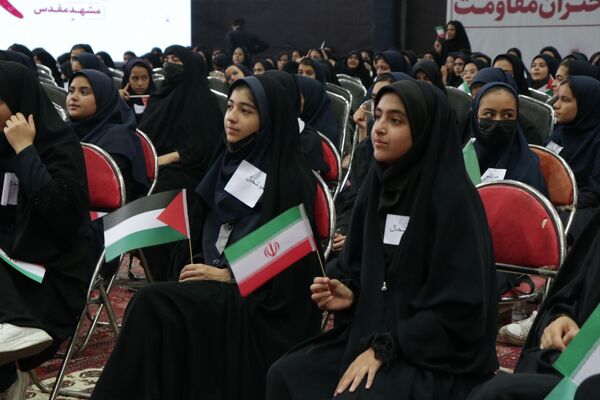جشن بزرگ دختران مقاومت