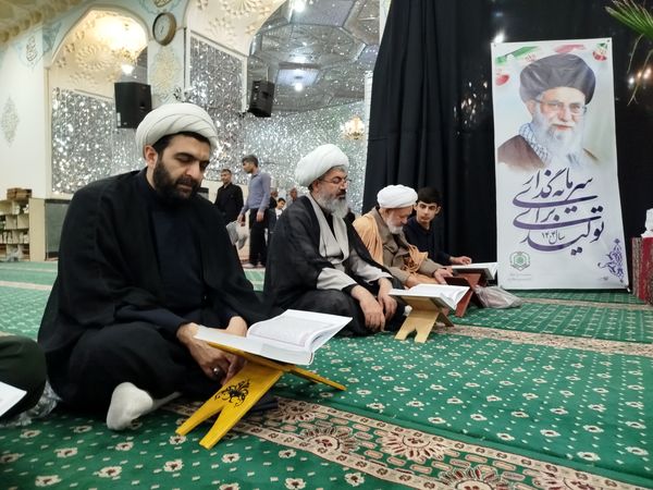 محفل انس با قرآن کریم به مناسبت شب های قدر درکاشمر