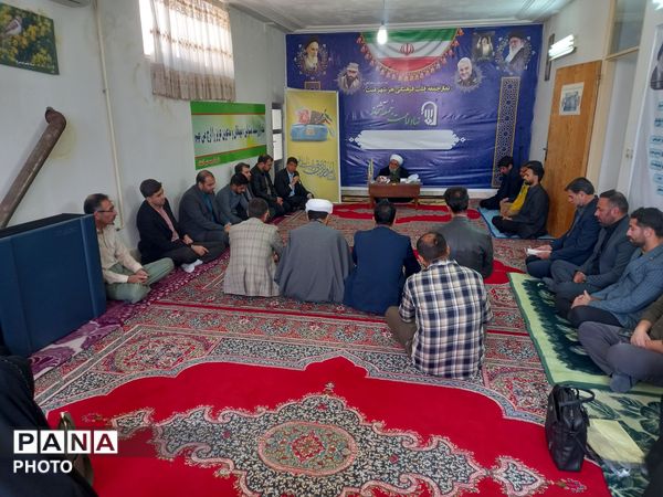 دیدار معاونین و مربیان پرورشی با امام جمعه شهر آشخانه