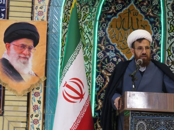 نماز جمعه عبادی و سیاسی در شهر غلامان