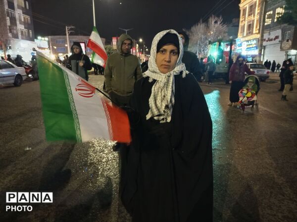 پدر از میان ما رفته ولی پسرش باز علمدار شده 