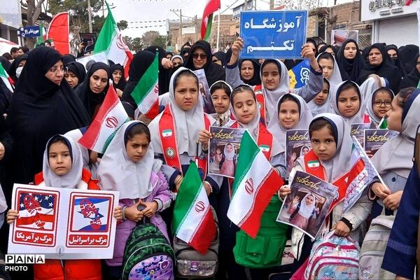 به خاطر شهادت مظلوماته دانش آموزان میناب در غربت گریستیم