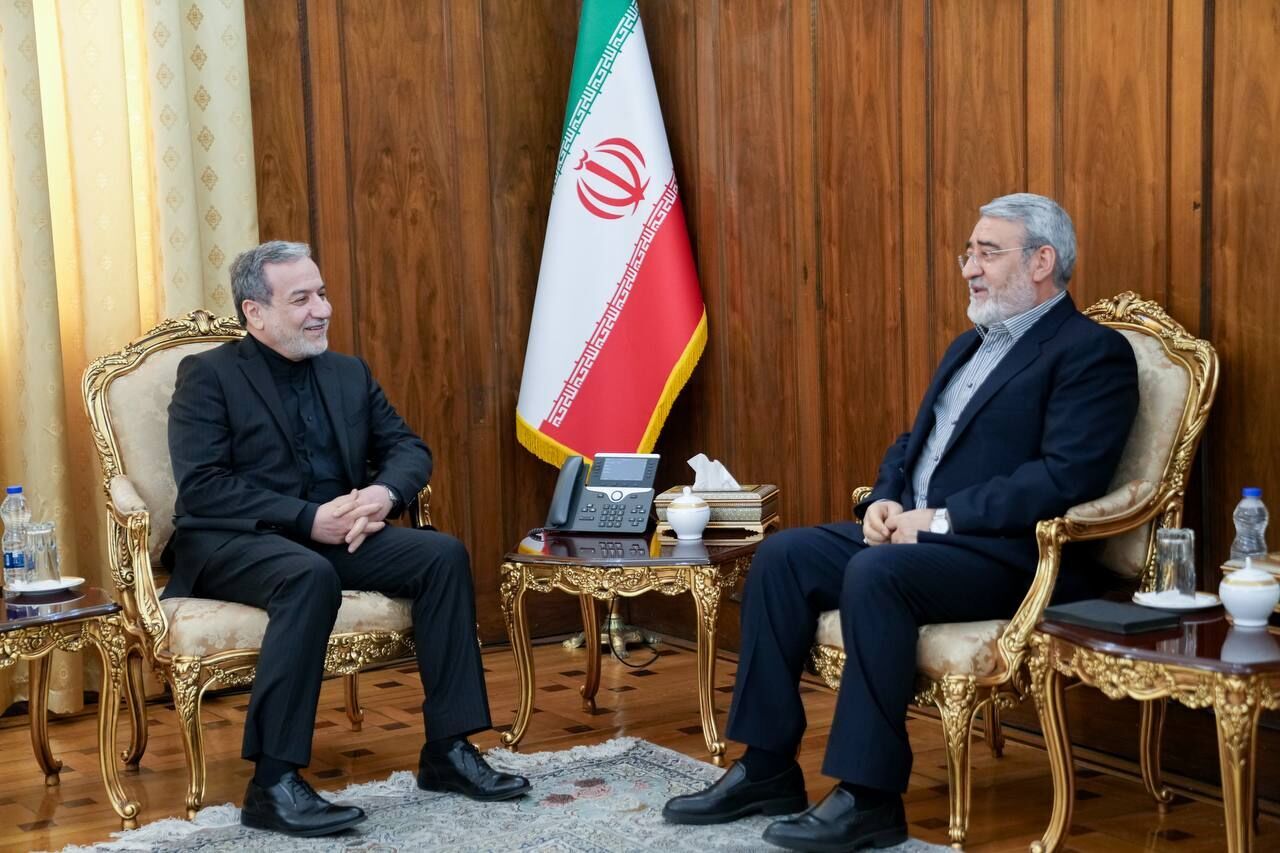 دیدار سفیر جمهوری اسلامی ایران در چین با عراقچی