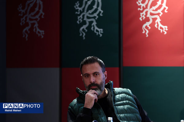 نشست نقد و بررسی فیلم «کوچ» در چهل و چهارمین جشنواره ملی فیلم فجر