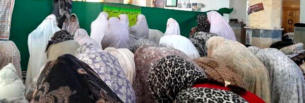 شور و حضور بانوان در مراسم معنوی اعتکاف در شوراب صغیر 