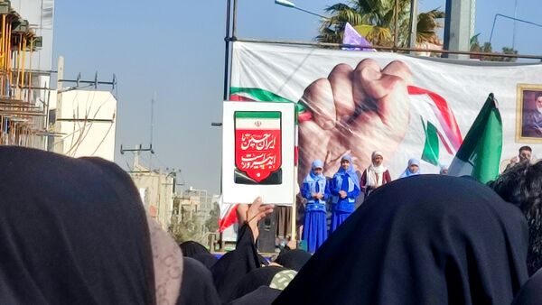 به یک اشاره از تو آقاجان ما آماده‌ایم آماده 