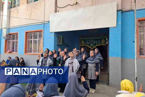 جشن میلاد آقا امام زمان(عج ) در دبستان نرجس بهارستان دو