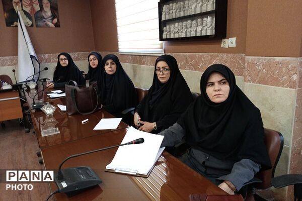 تشکیل کارگروه تخصصی بین دستگاهی نماد در آموزش و پرورش رباط‌کریم