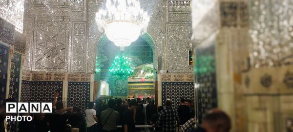 آماده سازی حرم مطهر امام رضا علیه‌السلام برای تشییع رهبر شهید