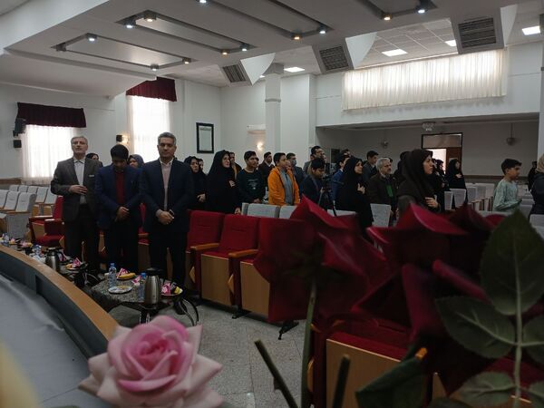 آیین تکریم و تجلیل از پژوهشگران برتر ناحیه۶