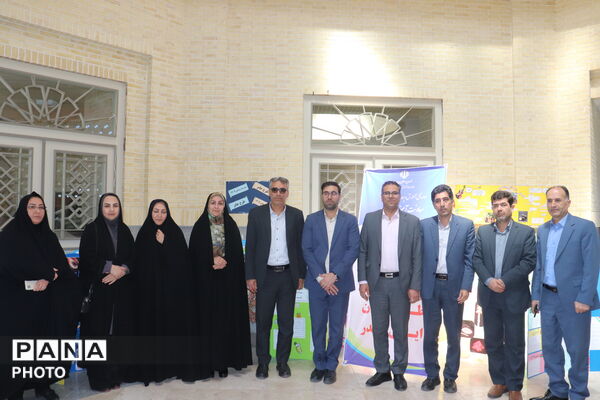 رونمایی از دستاوردهای آموزش و پرورش زنجان در هفته پاسداشت مقام معلم