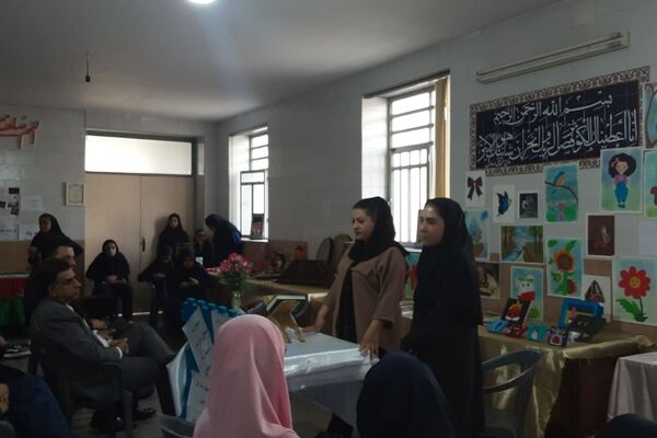 رقص مهارت در دستان دانش‌آموزان زرقانی